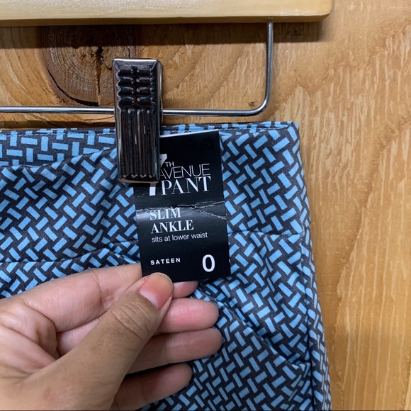 NWT New York & Company Sateen Slim Ankle Pants Size 0 - Picture 4 of 11